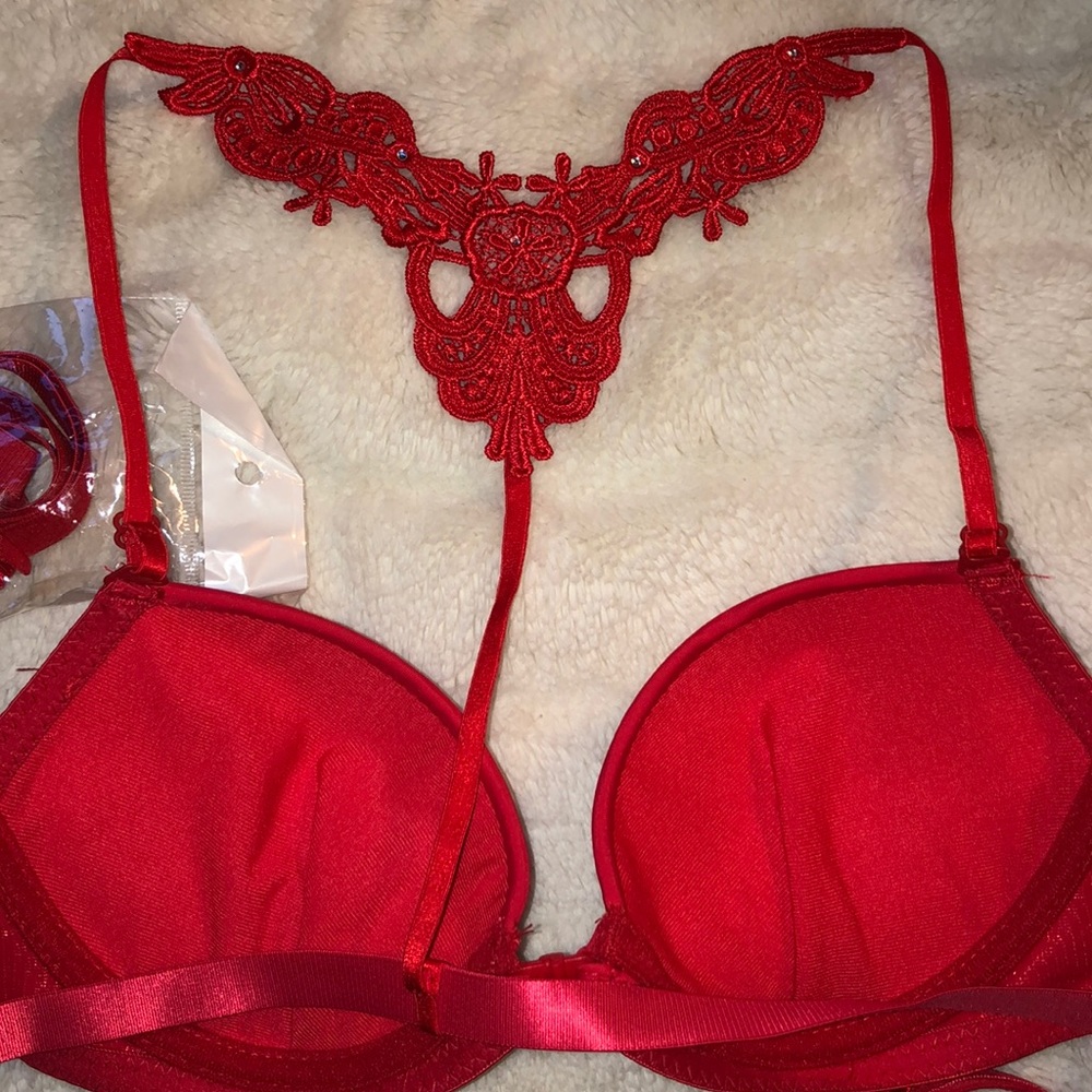 Red Lingerie Set - Picture 3 of 3